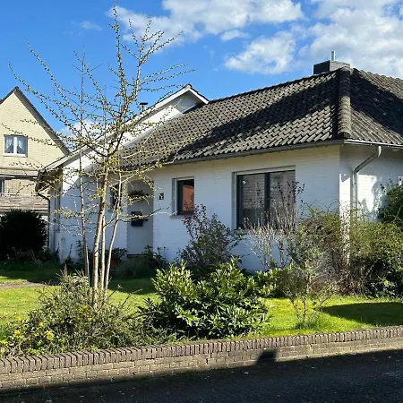 Entspannung Am Niederrhein - Grosses Helles Haus Mit Kamin Emmerich Exterior foto